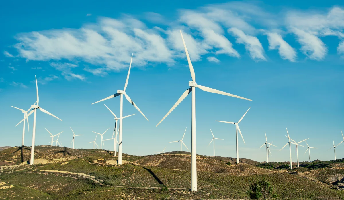Wind Energy Advantages, Challenges, and Innovations